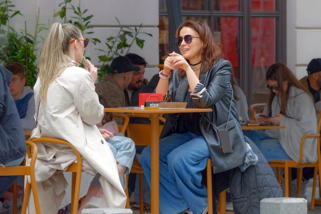 girls, sitting, tables, terrace, restaurant, brasserie, recreation, entertainment, urban, lifestyle, people