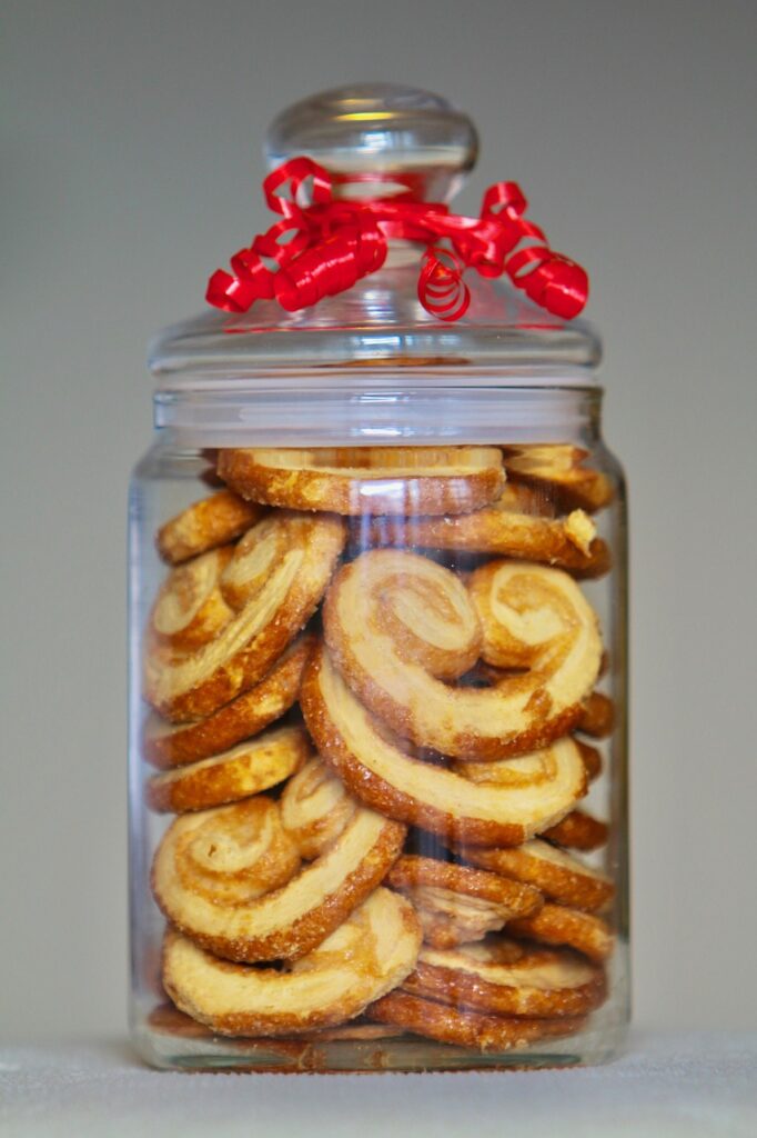 jar, prussia dessert, puff pastry, red mesh